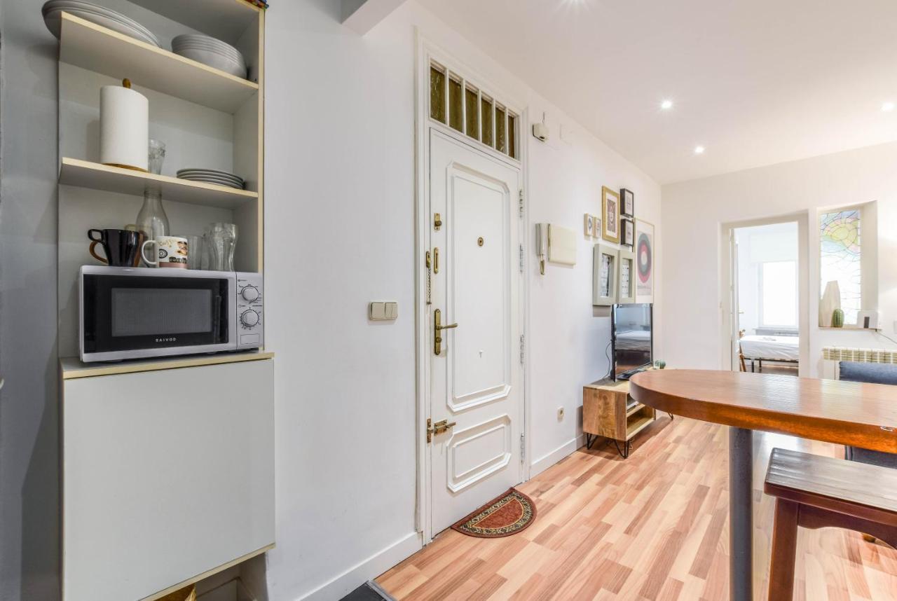 Ferienwohnung Apartamento Plaza De Lavpies Madrid Exterior foto